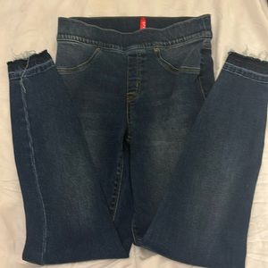 Spanx distress hem jeans with built in tummy control. Size small/ petite.